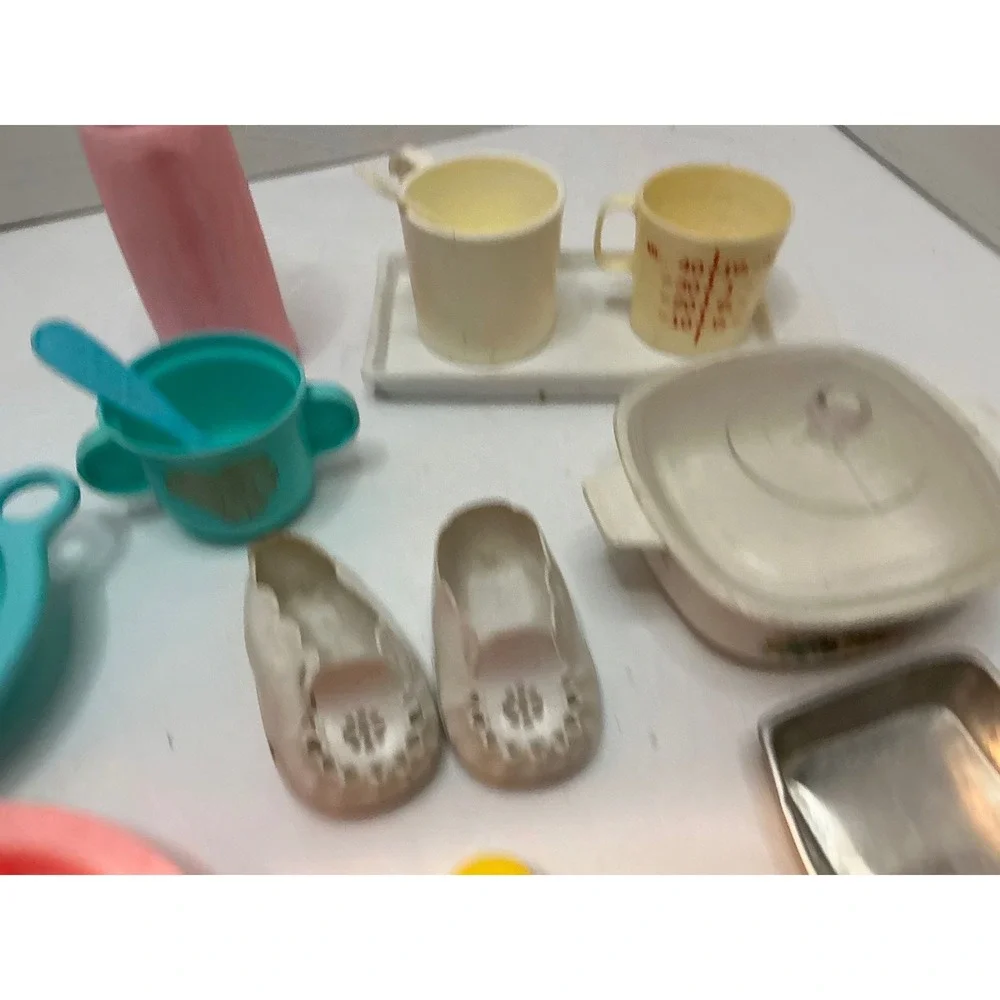Mattel Shillman Vintage 80s Doll Accessories Toy Kitchen Feeding Lot Mixed‎ Set